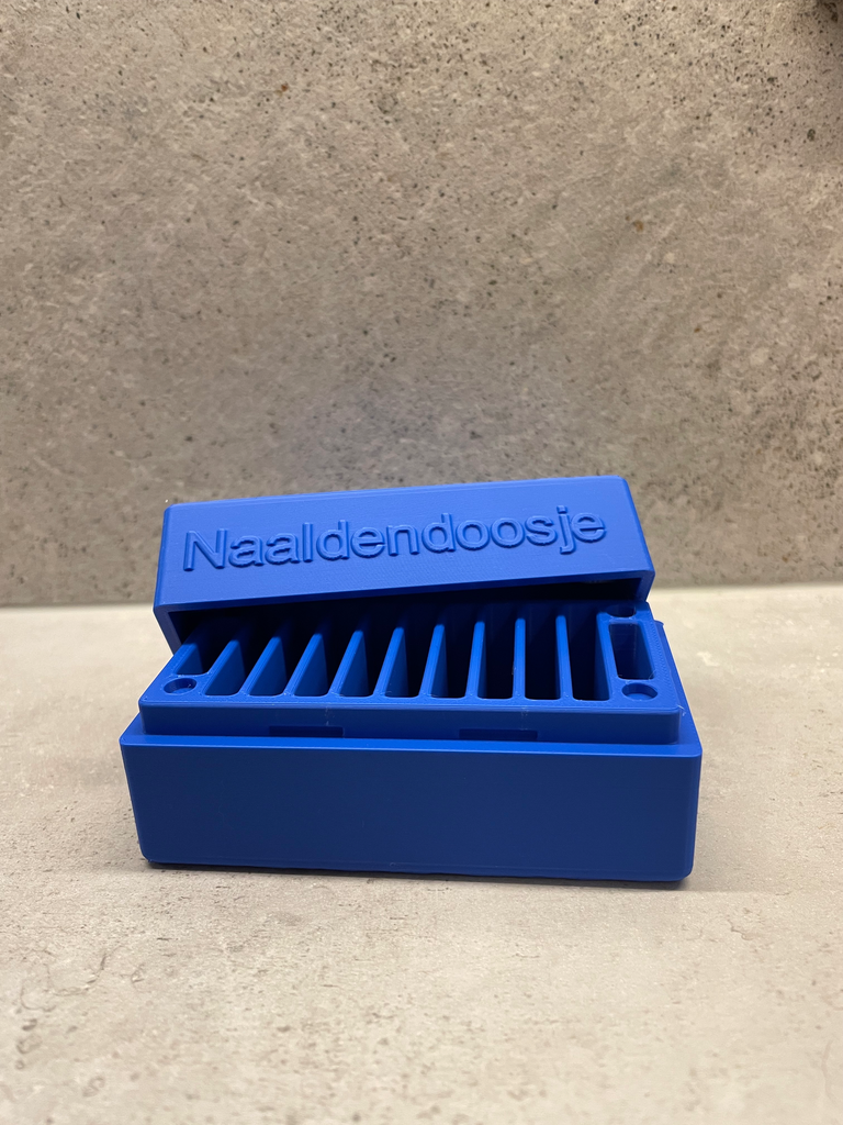 Naaimachine - naaldendoosje  (Variant 1, Wit)