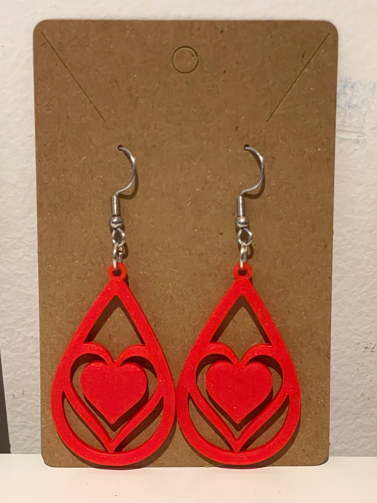 Hartvormige Druppel Oorbellen – elegant met een romantische touch (Goud)